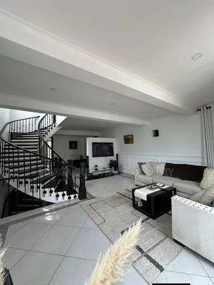 Furnished 5bdrm Apartment in Mikocheni for rent