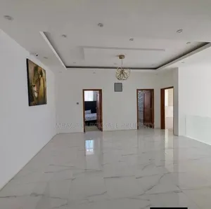 8bdrm House in Ada Estate for rent