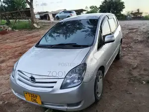 Toyota Corolla Spacio 2004 Silver