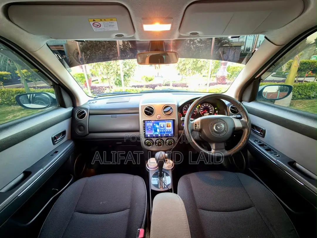 Mazda Verisa 2010 White