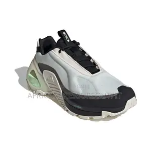 Adidas Egde Runner Sneaker Feature Chunck Sole and Sculpted Open Frame