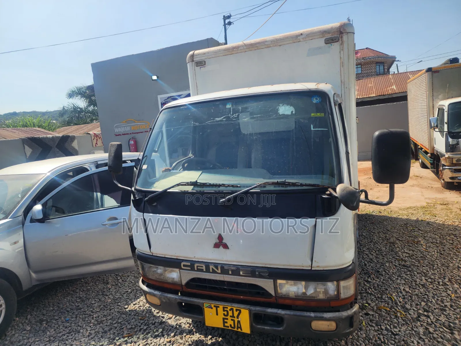 Mitsubishi Canter 1999 White