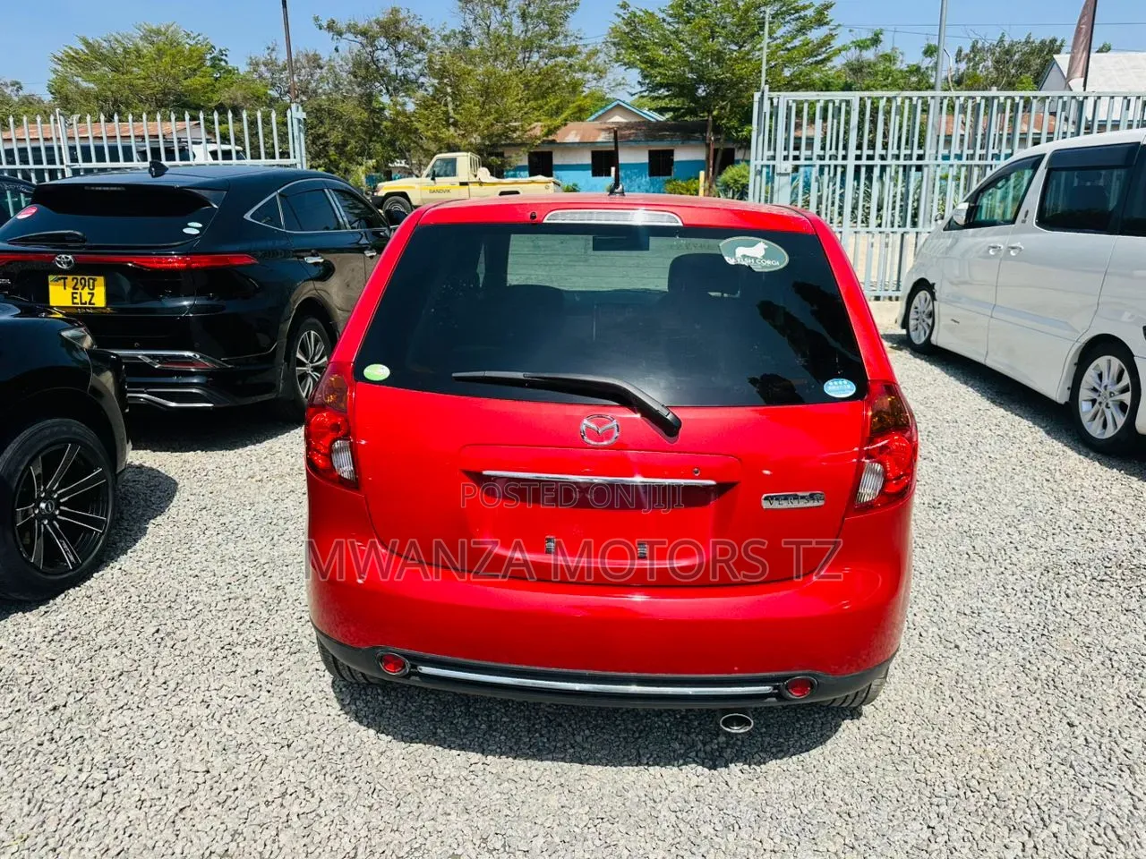 Mazda Verisa 2010 Red