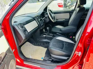 Mazda Verisa 2010 Red