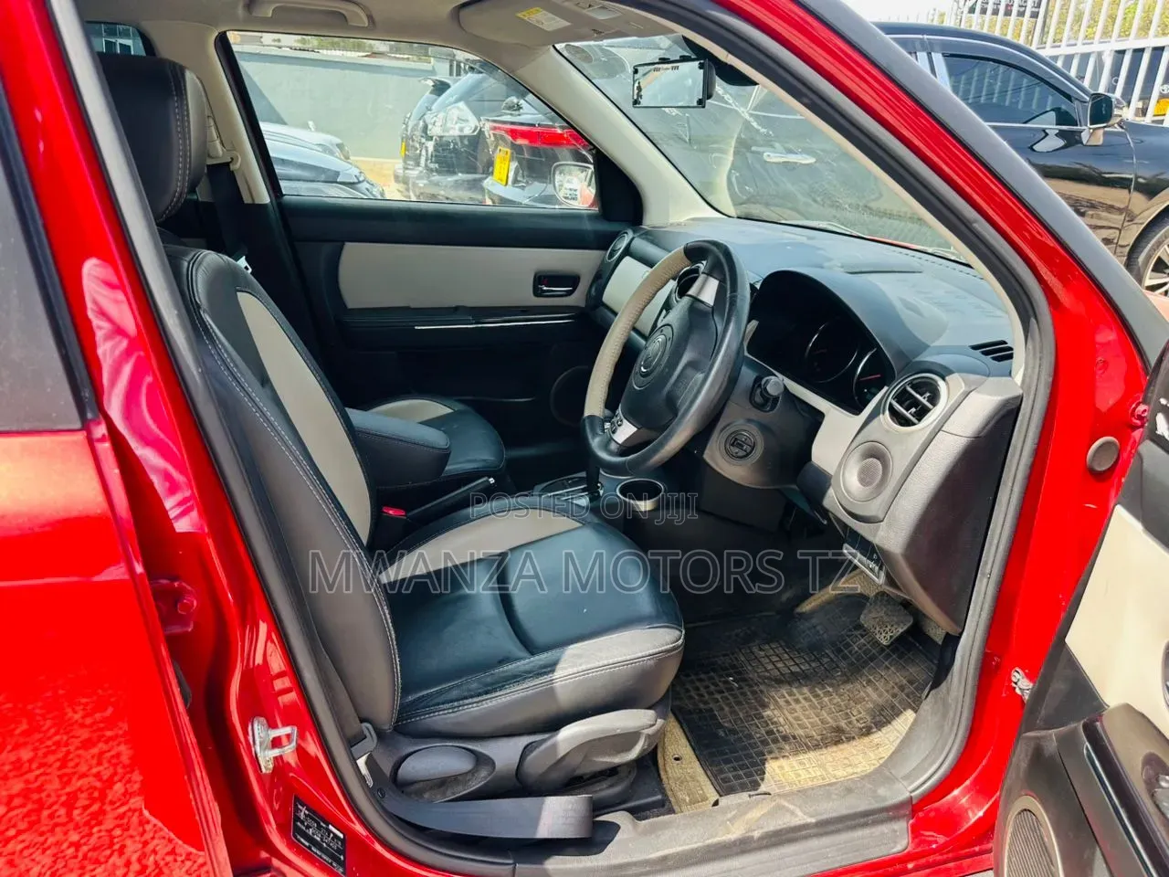 Mazda Verisa 2010 Red