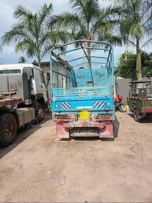 Canter Longbase Cargo 4d33 Ton 2 1⁄2