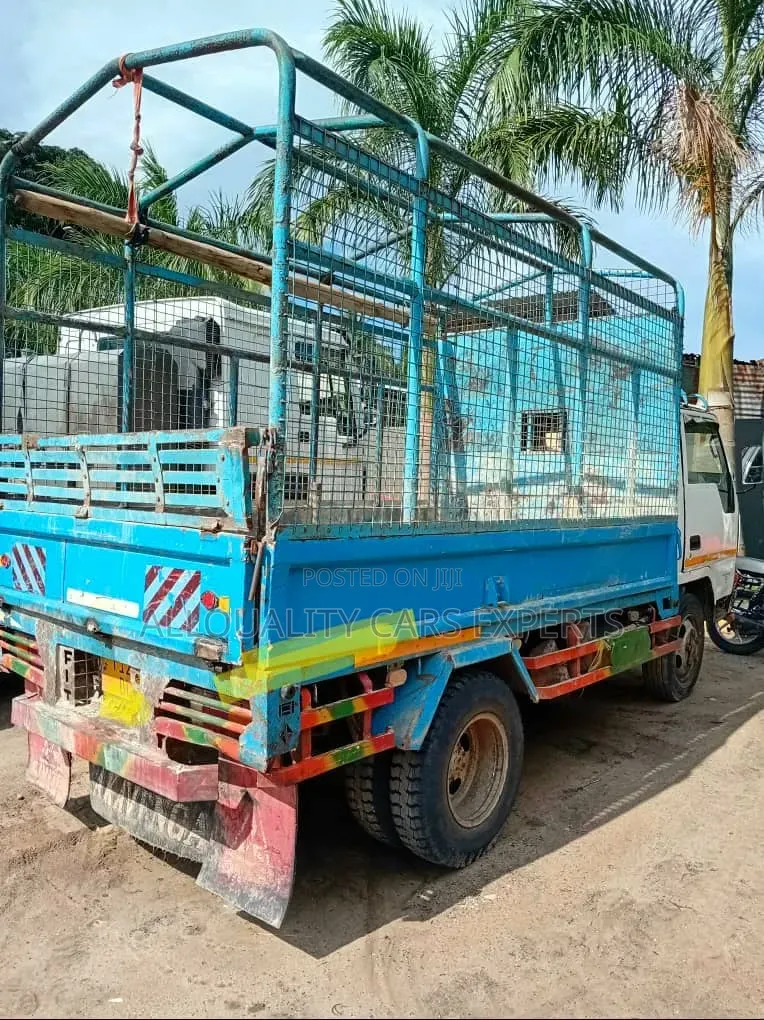 Canter Longbase Cargo 4d33 Ton 2 1⁄2