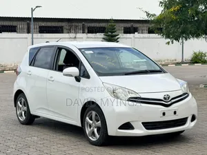 Toyota Ractis 2010 White