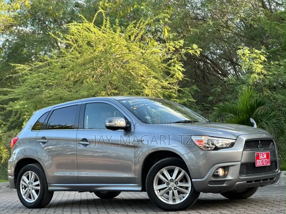 Mitsubishi RVR 2.0 2011 Gray