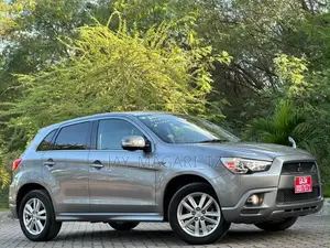 Mitsubishi RVR 2.0 2011 Gray