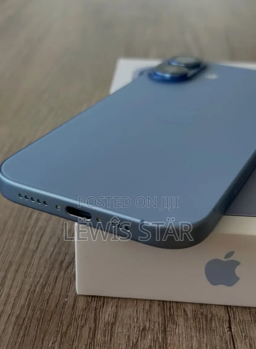 New Apple iPhone 17 256 GB Blue