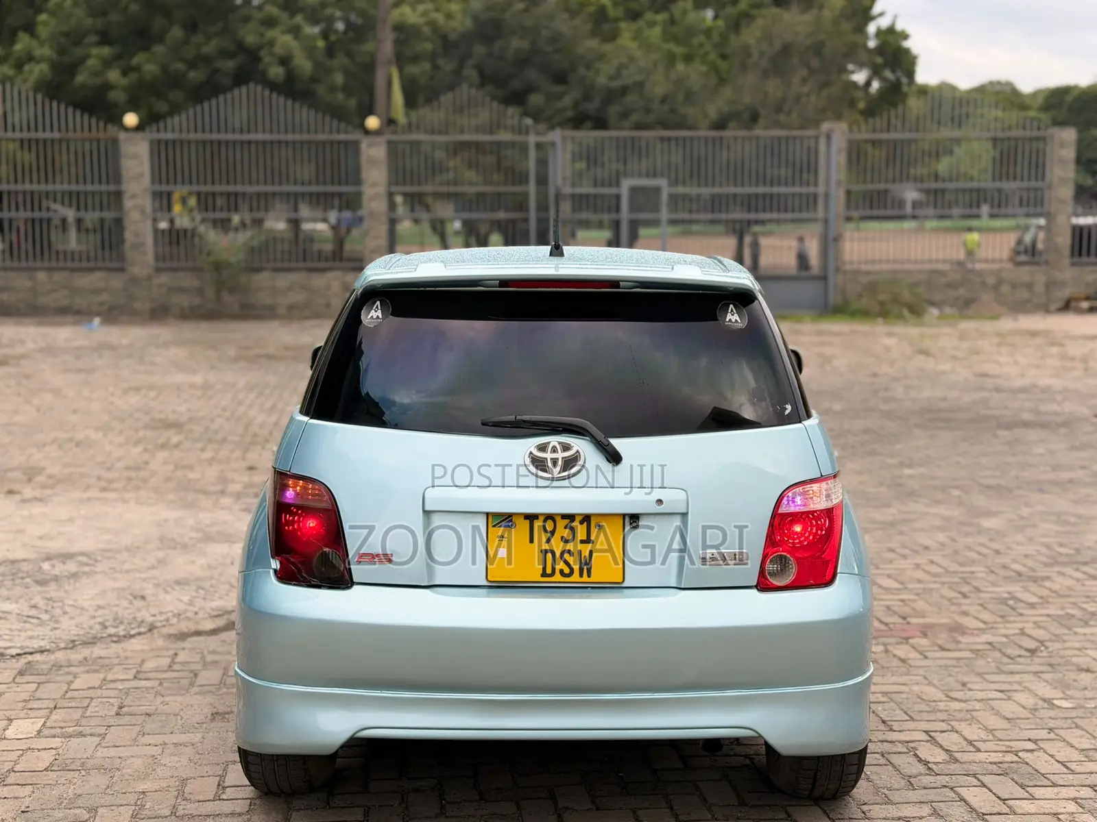 Toyota IST 2005 Blue