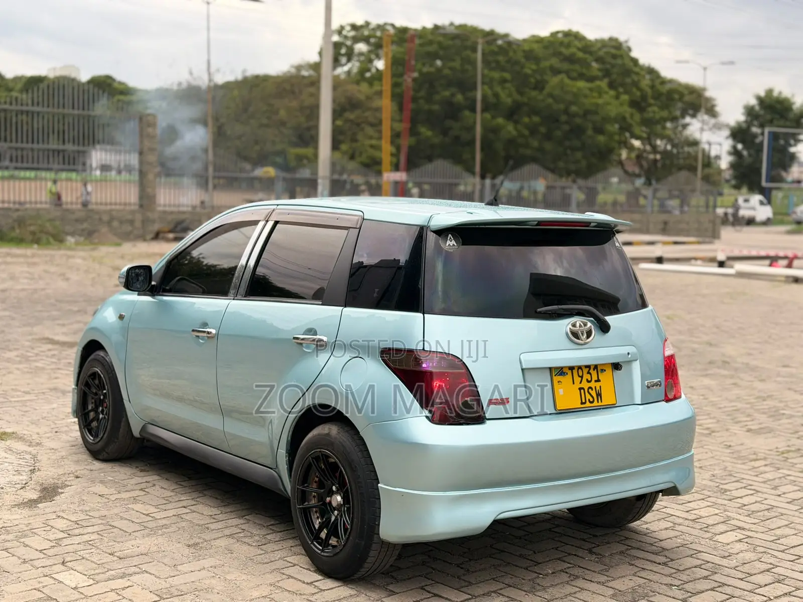 Toyota IST 2005 Blue