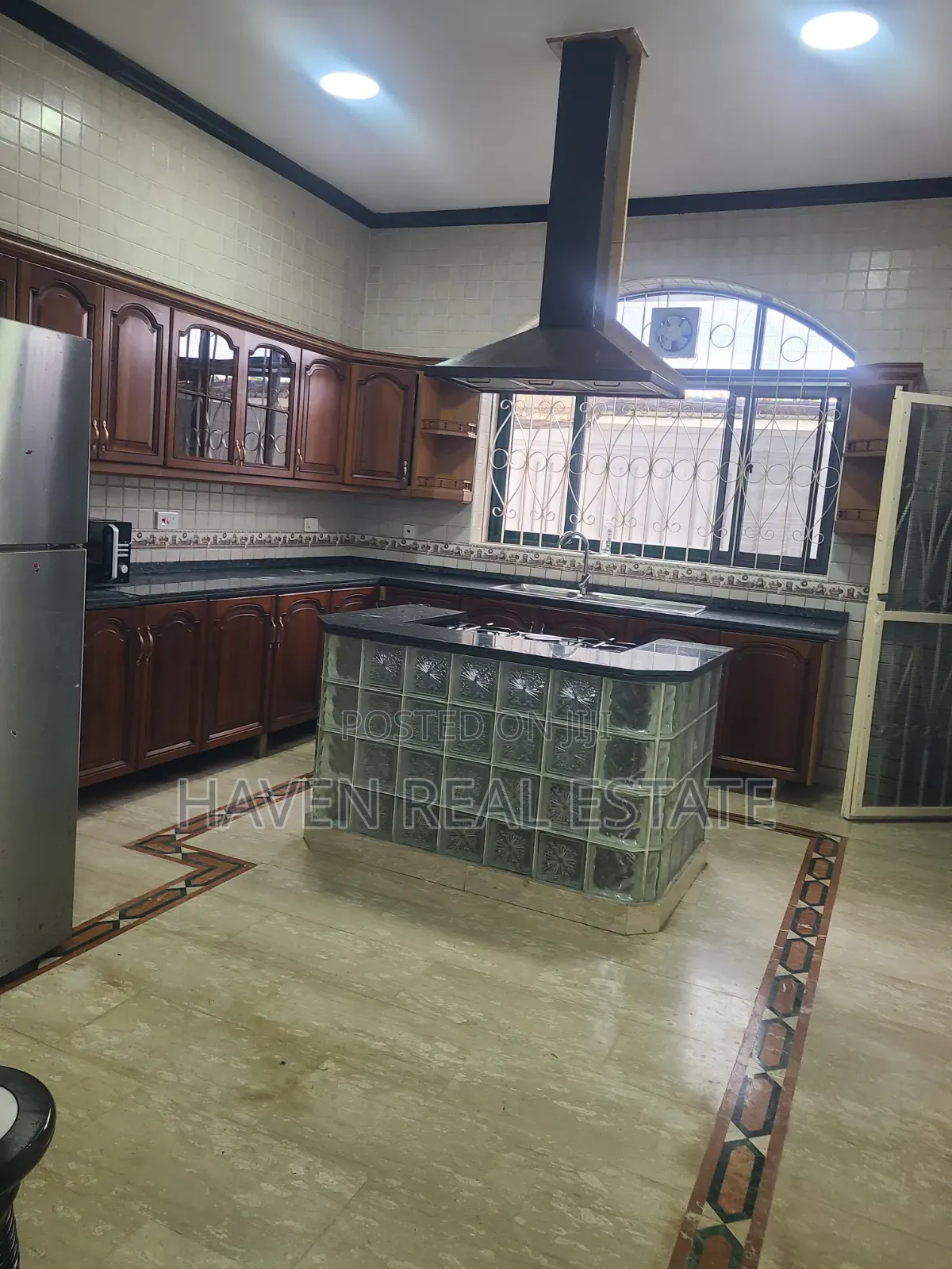 Furnished 3bdrm Villa in Oyster Bay for rent