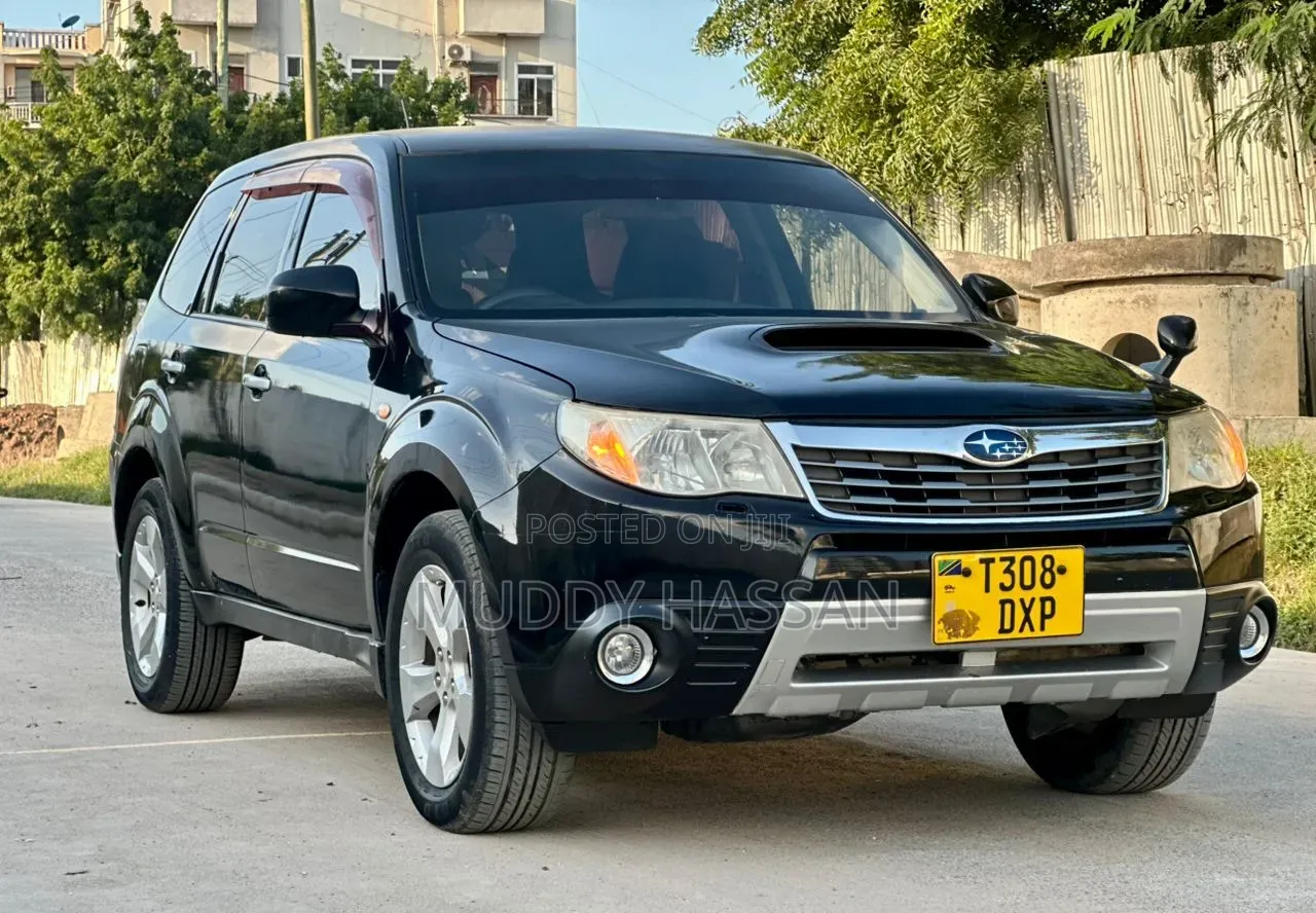 Subaru Forester 2010 Black