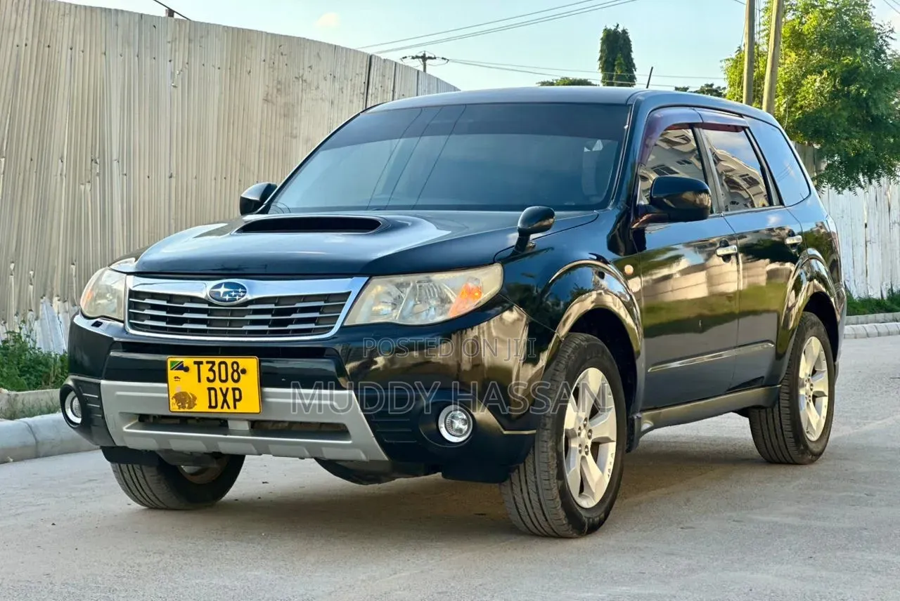 Subaru Forester 2010 Black