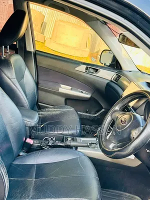 Subaru Forester 2010 Black