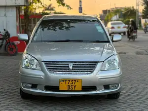 Toyota Premio 2004 Silver