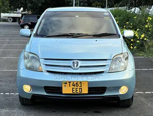 Toyota IST 2004 Blue