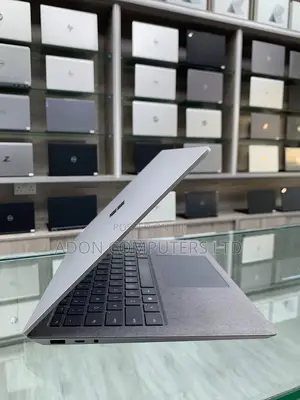 Laptop Microsoft Surface Laptop 8GB Intel Core i7 SSD 256GB
