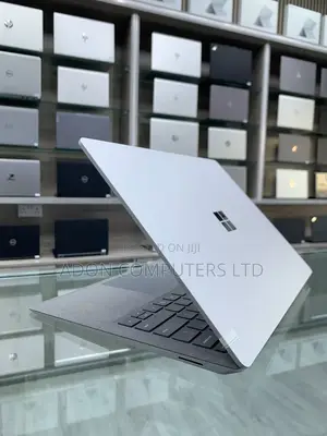 Laptop Microsoft Surface Laptop 8GB Intel Core i7 SSD 256GB