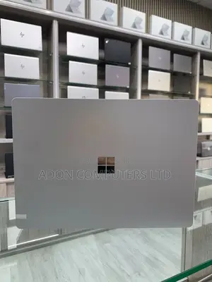 Laptop Microsoft Surface Laptop 8GB Intel Core i7 SSD 256GB