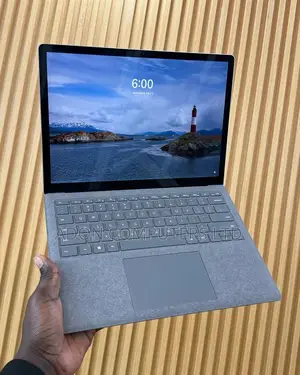 Laptop Microsoft Surface Laptop 2 8GB Intel Core i5 SSD 256GB