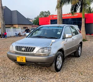 Toyota Harrier 2002 Silver