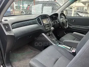 Toyota Kluger 2004 Black