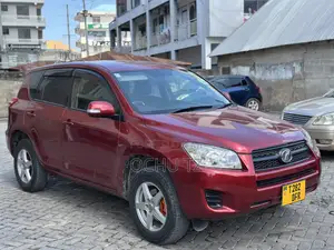 Toyota RAV4 2.4 2005 Maroon