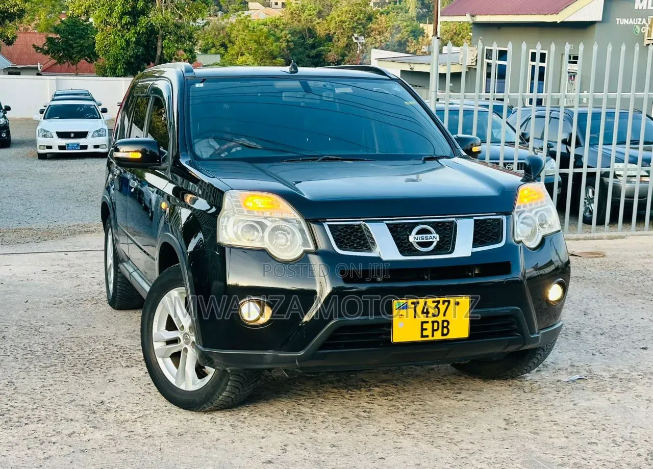 Nissan X-Trail 2011 Black