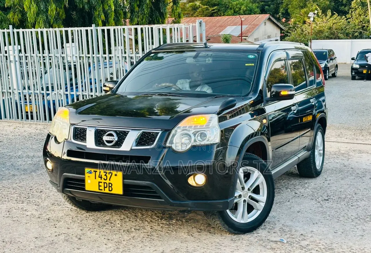 Nissan X-Trail 2011 Black
