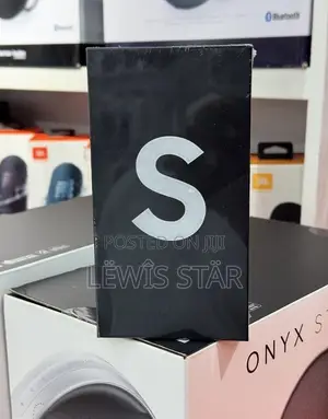 New Samsung Galaxy S22 5G 256 GB Black