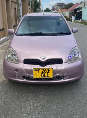 Toyota Vitz 2004 Pink