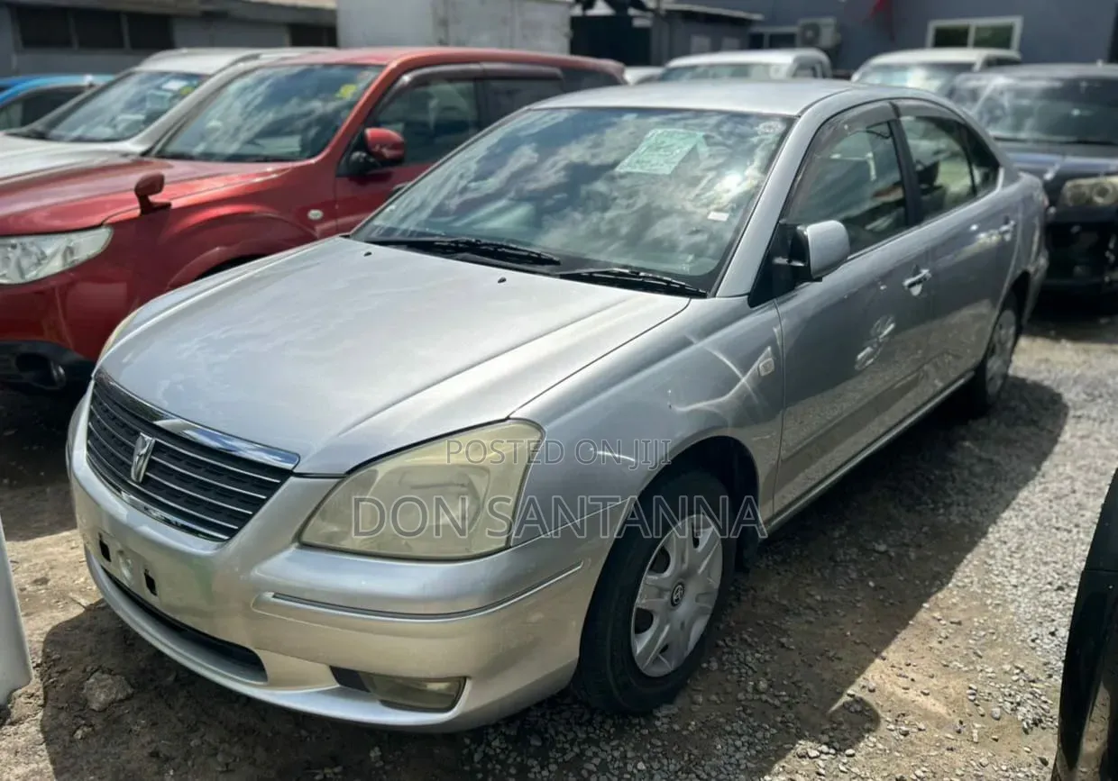 Toyota Premio 2004 Silver