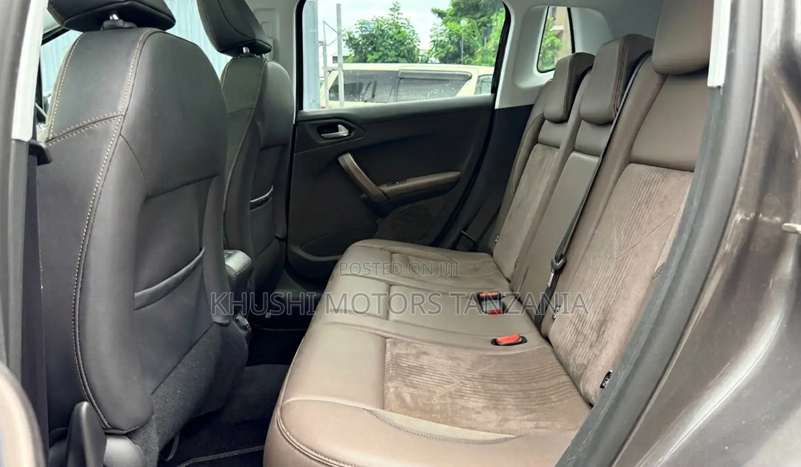 Peugeot 2008 2015 Gray