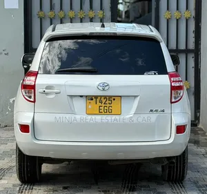 Toyota RAV4 2008 White