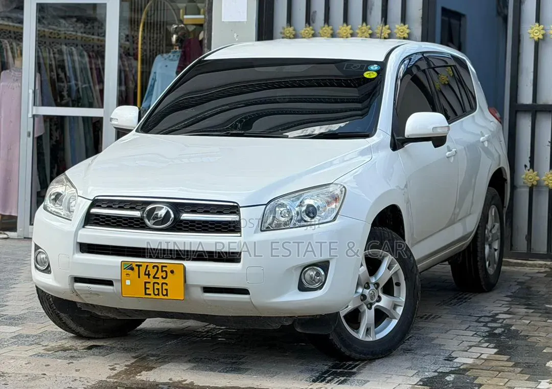 Toyota RAV4 2008 White
