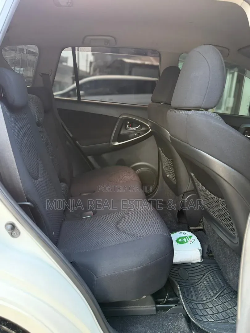 Toyota RAV4 2008 White