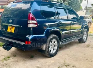 Toyota Land Cruiser Prado 2004 Black