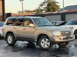 Toyota Land Cruiser 100 4.2 2006 Gray