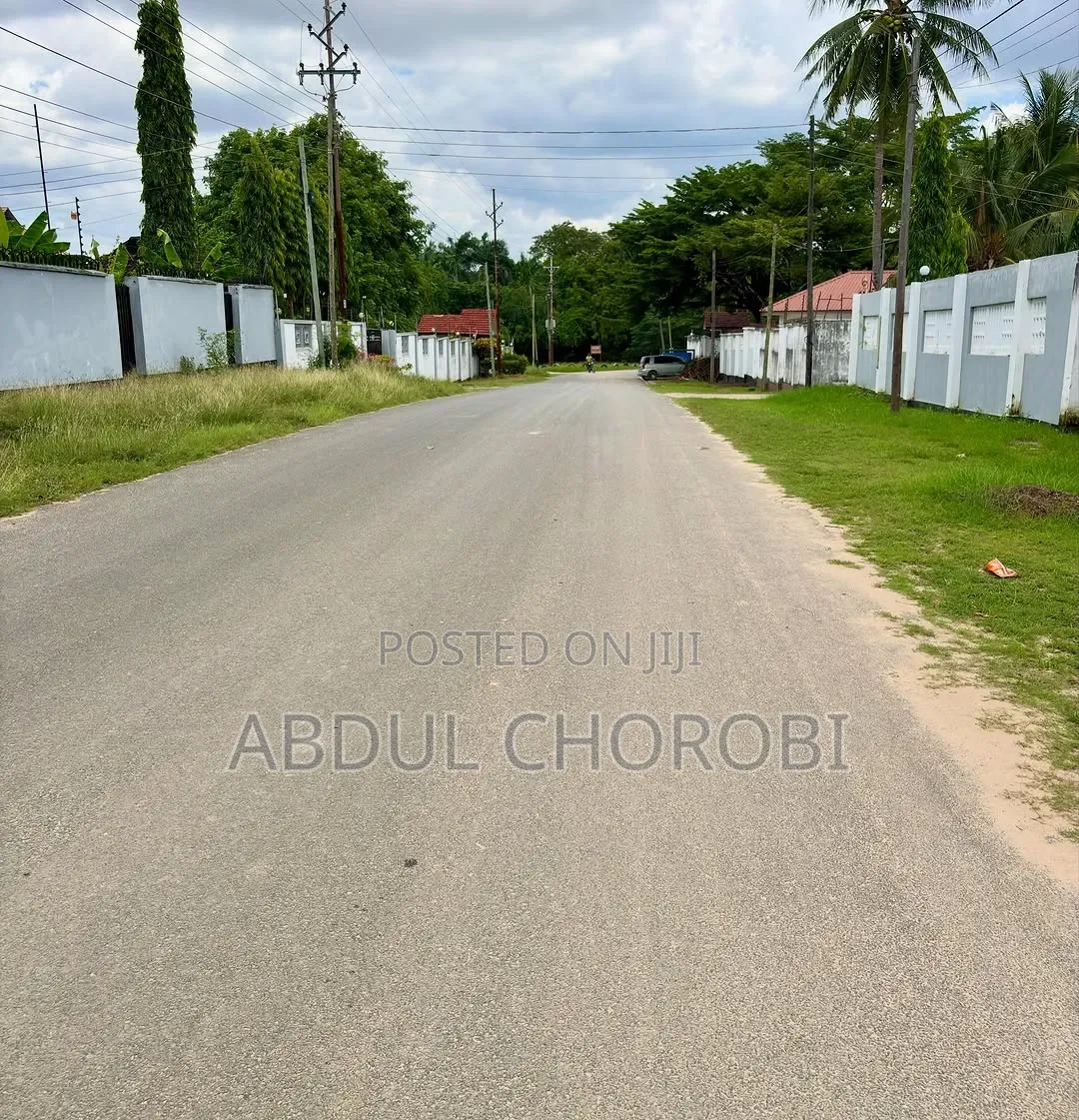 Prime Plot for Sale Ada Estate
