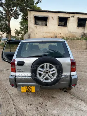 Toyota RAV4 Automatic 2003 Silver