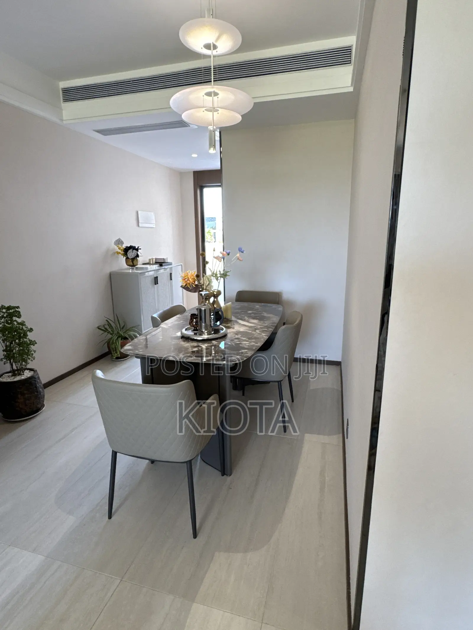 3bdrm Apartment in Mango Tree, Msasani for sale