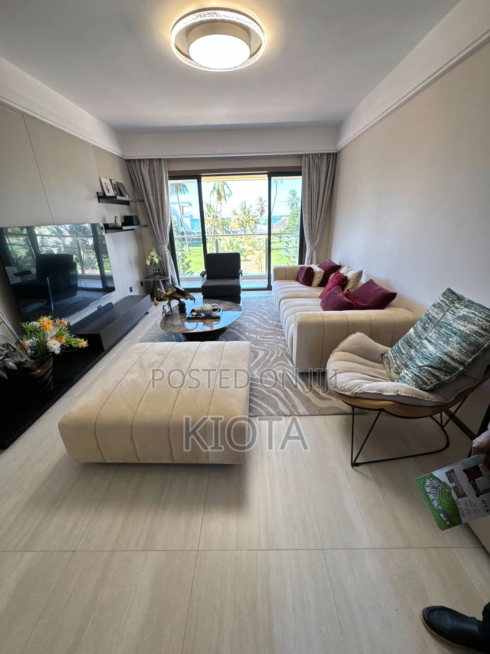 3bdrm Apartment in Mango Tree, Msasani for sale