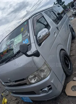 Toyota Quantum 2005 Silver