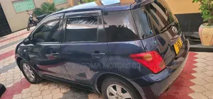 Toyota IST 2003 Blue