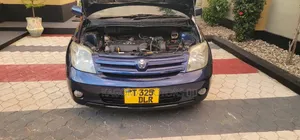 Toyota IST 2003 Blue