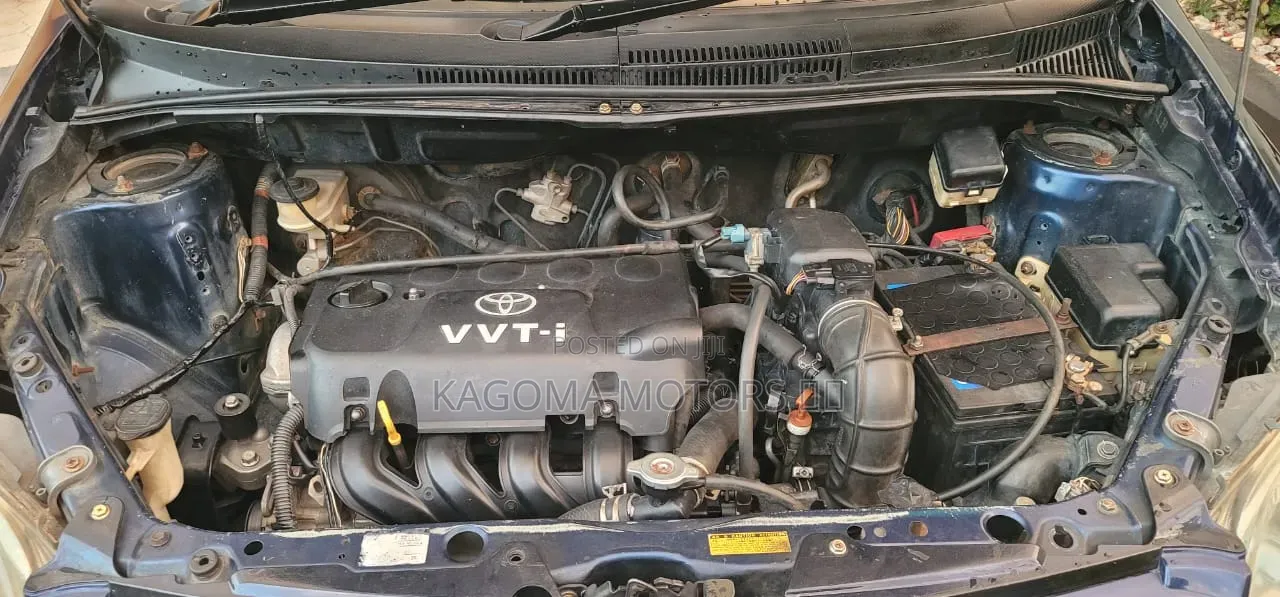 Toyota IST 2003 Blue