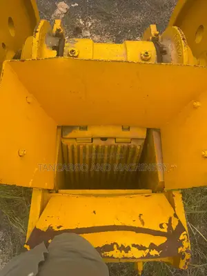 Jaw Cruiser